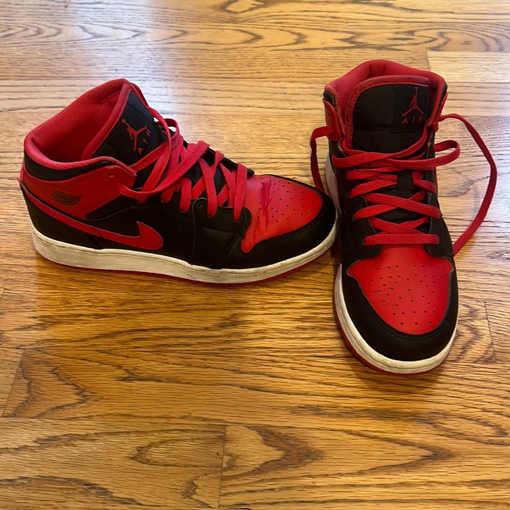 Jordan 1 mid Size 13